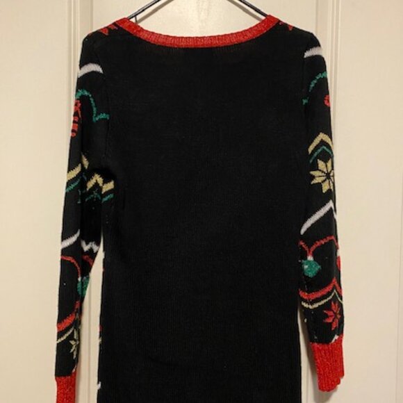 Christmas Sweater - Picture 6 of 12